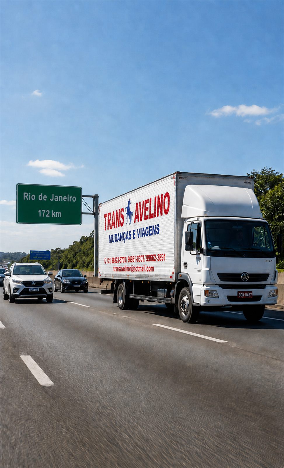 Caminhão da TransAvelino chegando no Rio de Janeiro após percurso interestadual