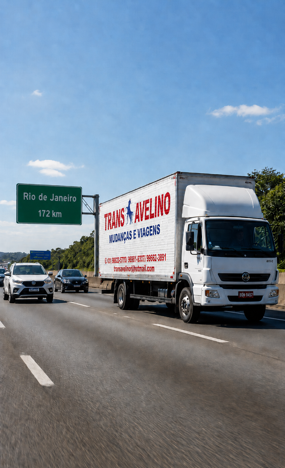 Caminhão da TransAvelino chegando no Rio de Janeiro após percurso interestadual